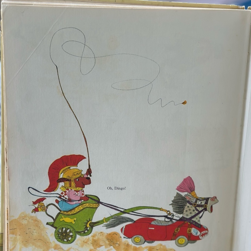 Richard Scarrys Storybook Dictionary for Kids - Picture 10 of 13